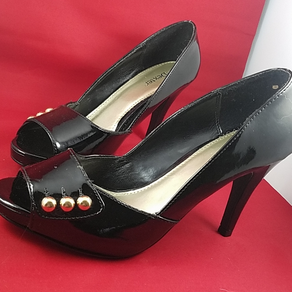 Heels - Picture 2 of 4